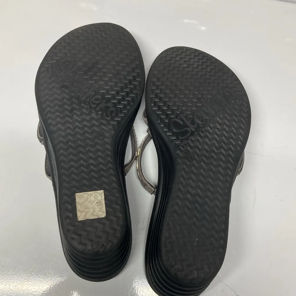 Sketchers Rumblers Women’s Size 10 Gray Rhinestone Wedges 3 “ Sandals - Image 4