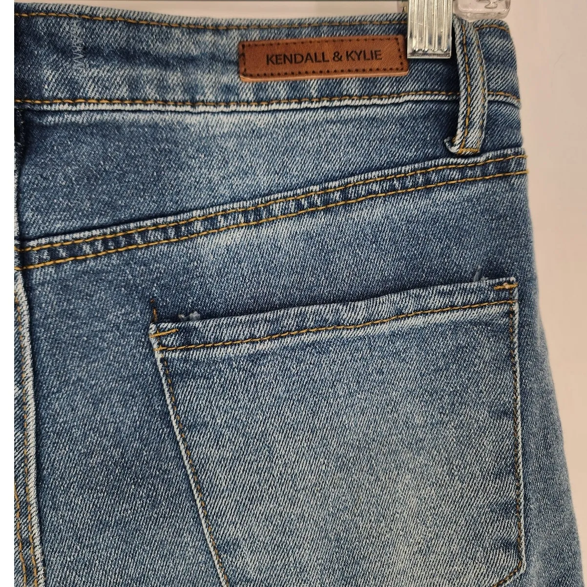 Kendall & Kylie Kouture High-Rise Straight Jeans San Bernardino Wash Size 9/10 - Image 7