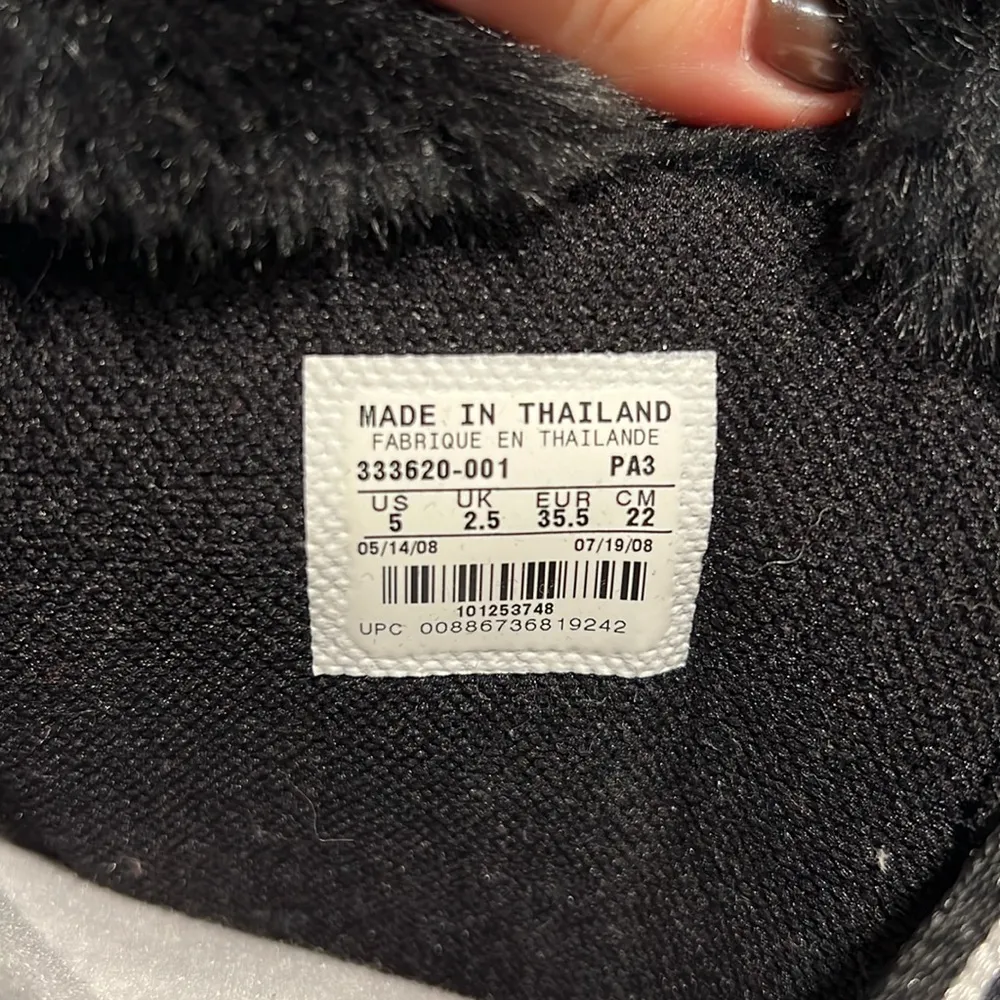 Nike ‎ winter boots . Size 5 - Image 6