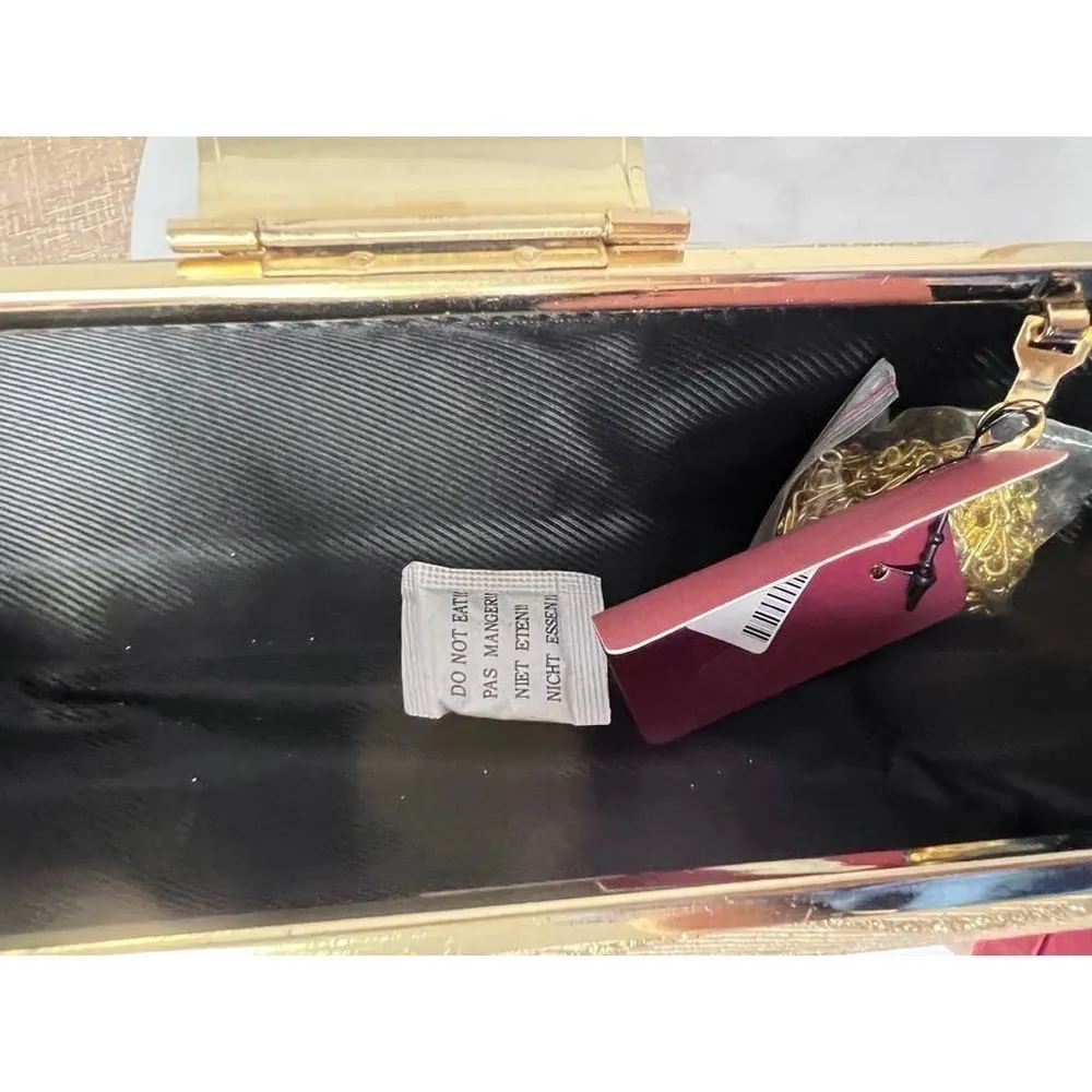 VTG 80s Long Gold Clutch Bag, Cylinder shape w/ glitter waves & rhinestone clasp - Image 4