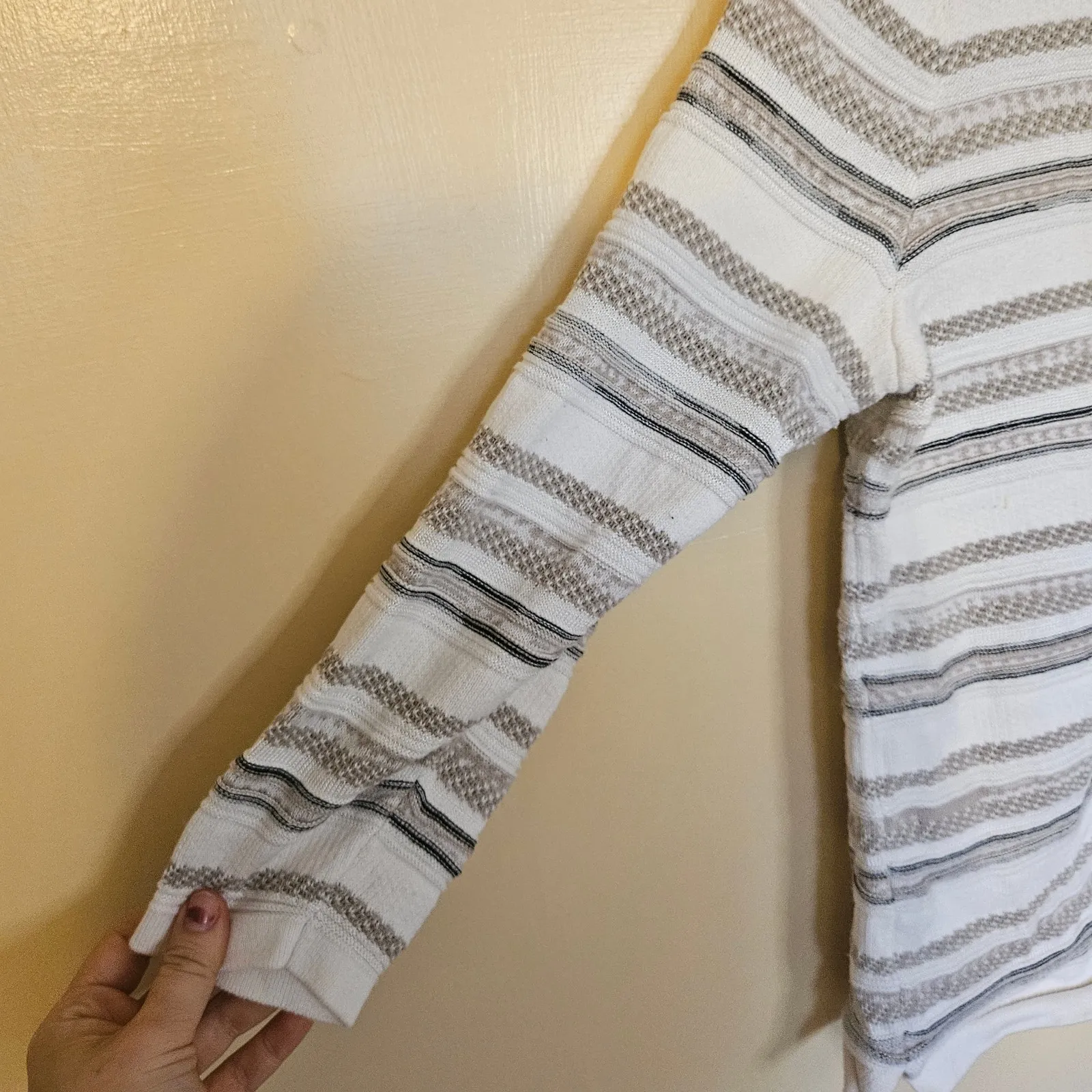 Ann Taylor  Factory Size Medium Petite MP Zipper Jacket Sweater White Striped - Image 2