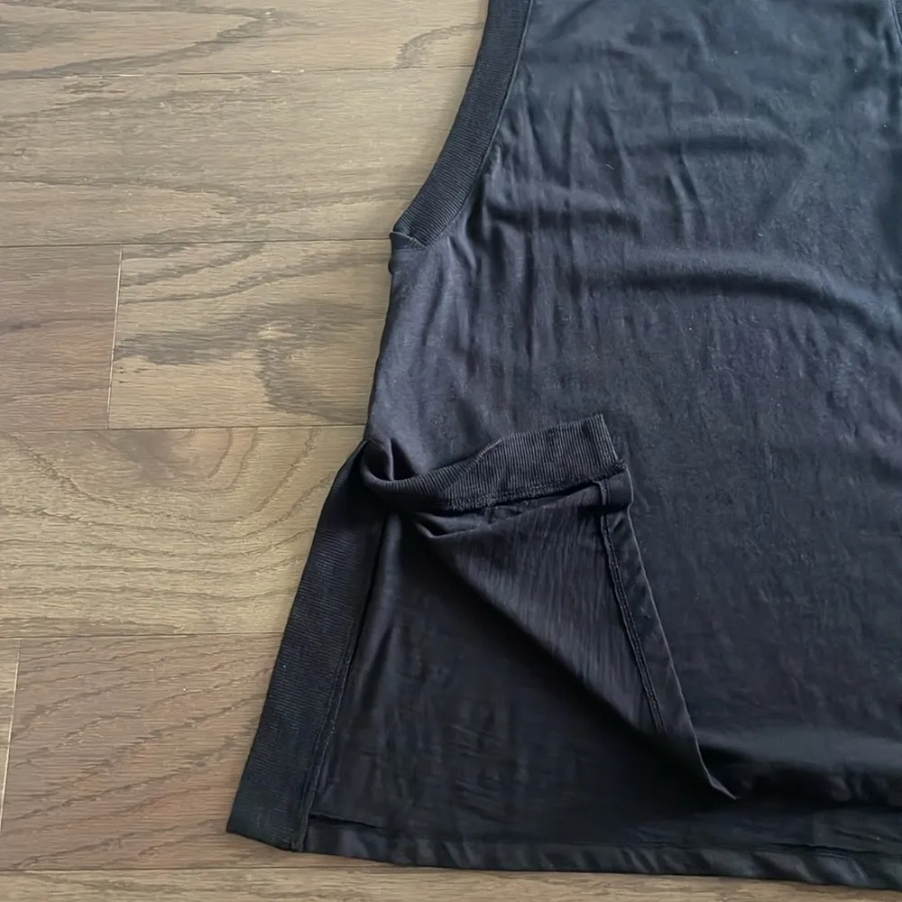 NWT Lou and Grey Black Muscle Tank - Size XS - Image 4