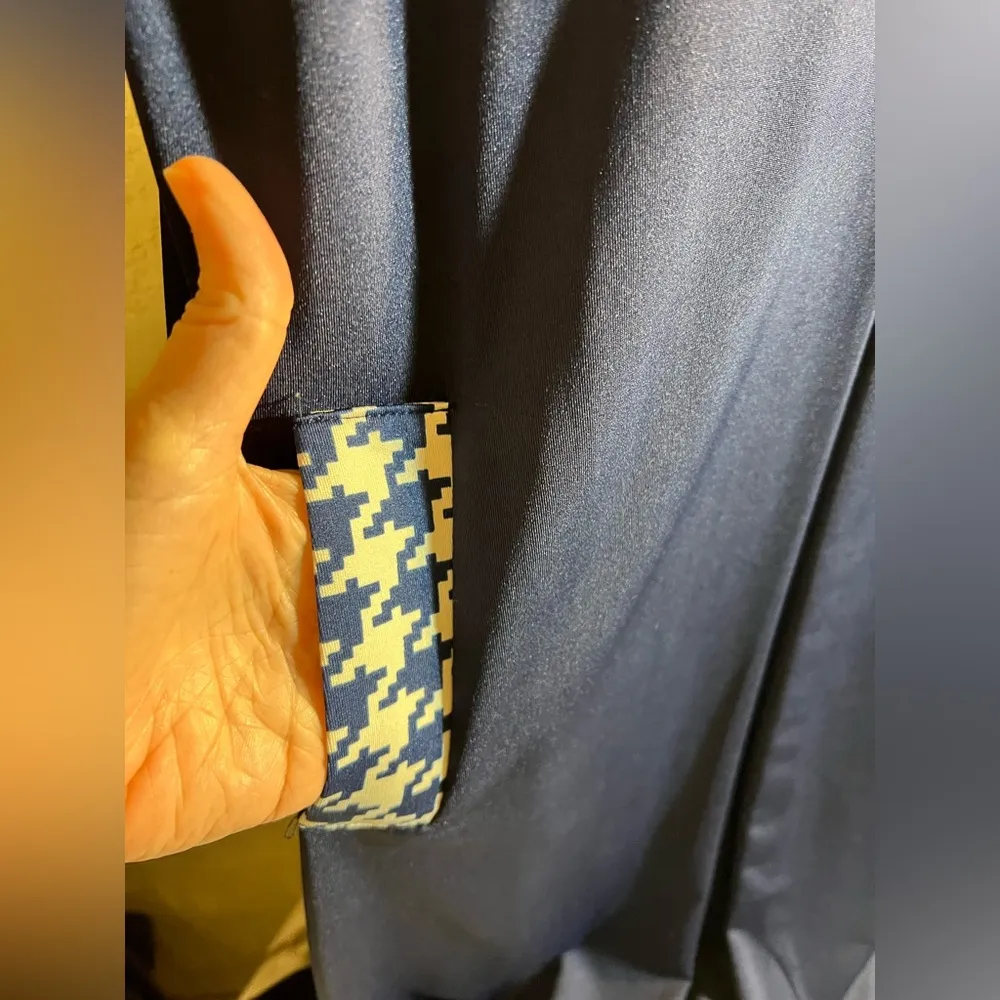 Women’s Dress Chic Navy Blue Sleeveless Dress w/Houndstooth Accents and pockets - Image 3