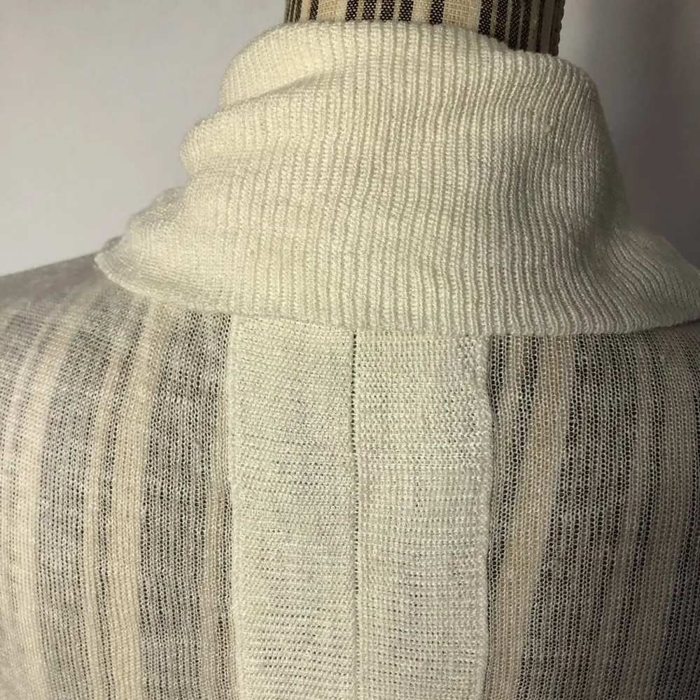 Inhabit off white lagenlook linen button cardigan Size M - Image 4