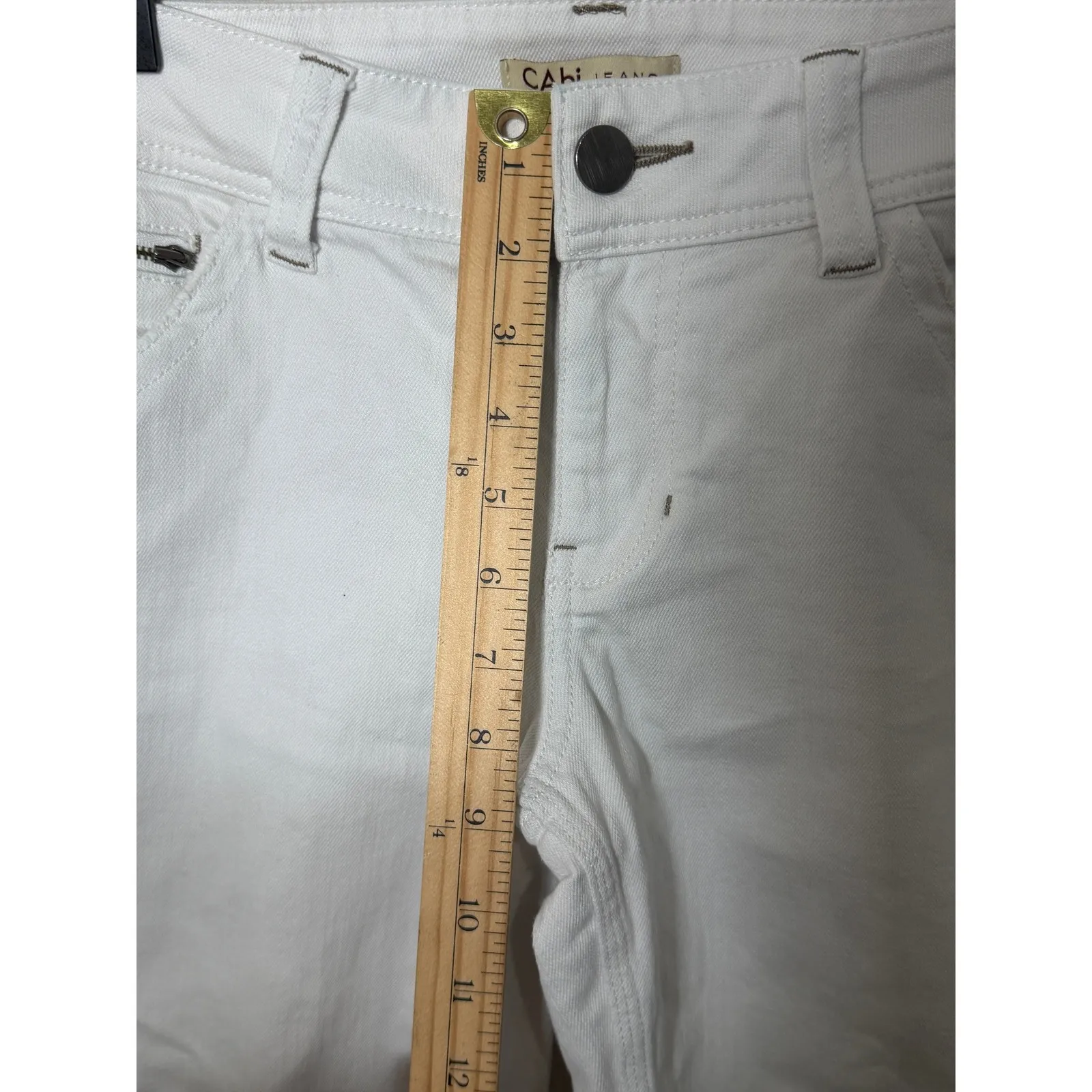 CAbi‎ Jeans Women's White Denim Flare Zipper Pocket Jeans Size 8 Casual Everyday - Image 5