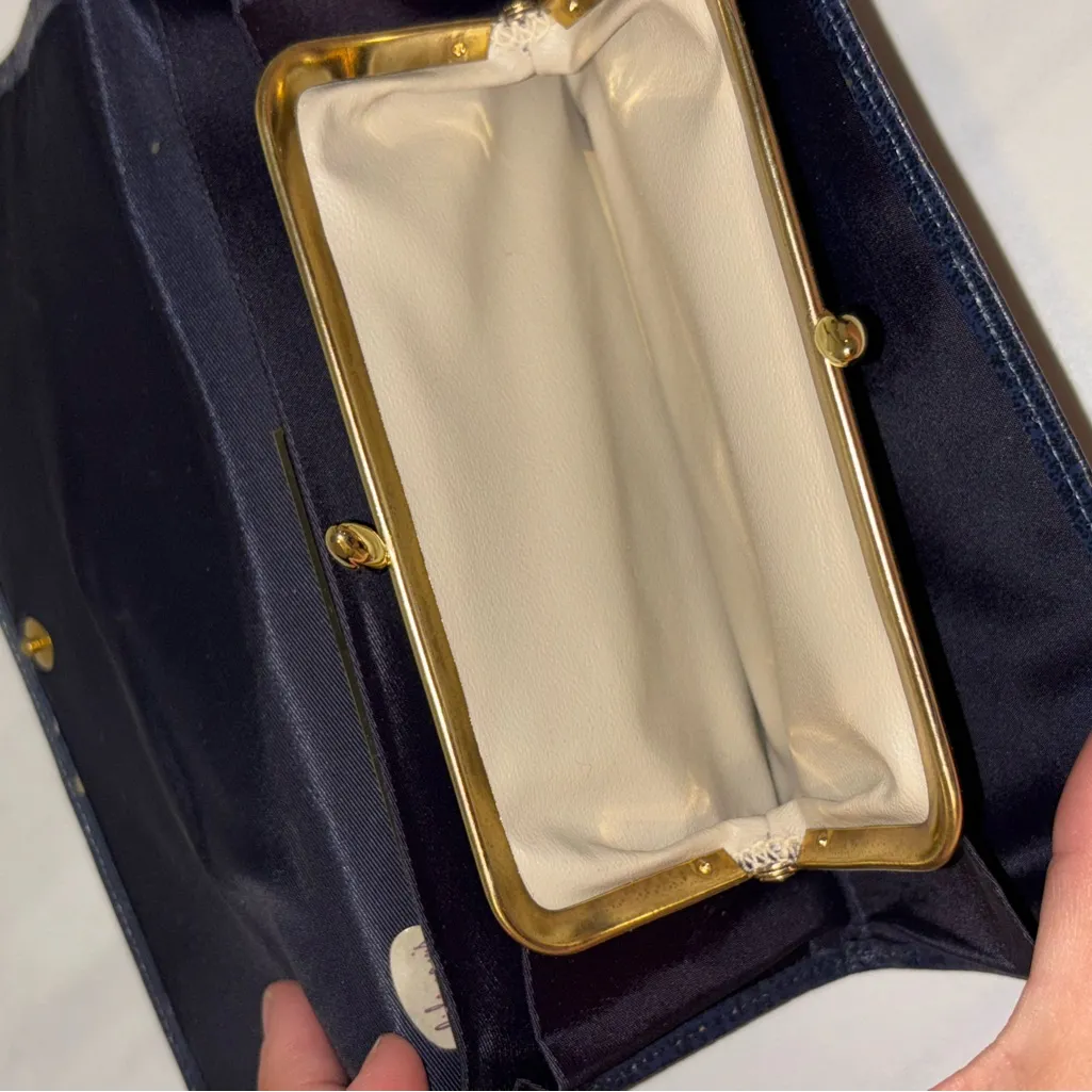 1980s Princess Gardner (Leibermanns) Rare Genuine Buffalo Leather Wallet Blue - Image 4