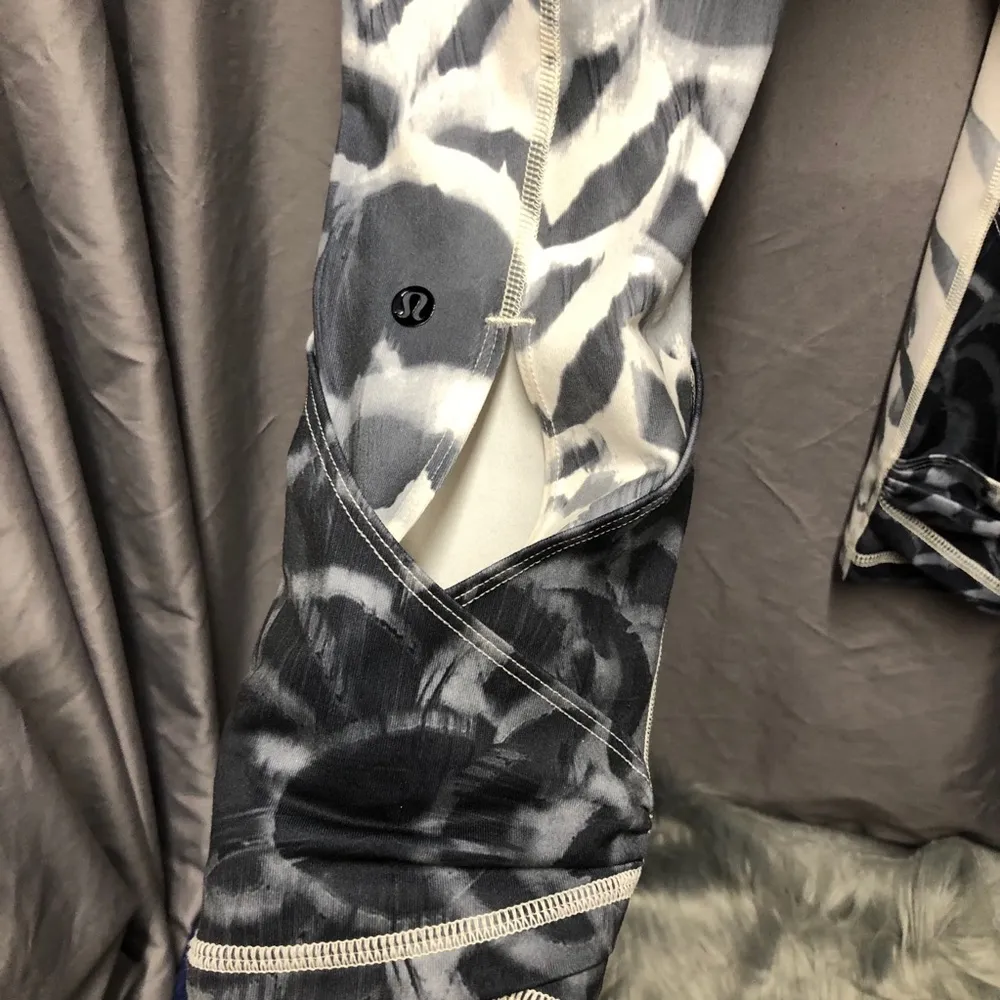 Lululemon  wunder under pant SE dance - Image 5