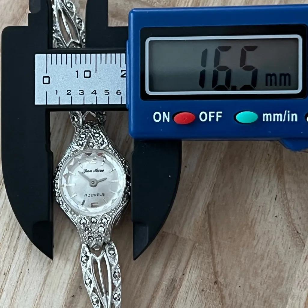 Jean Marie 17 Jewels Stunning Ladies Vintage Mechanical Watch Silver Dial - Image 9