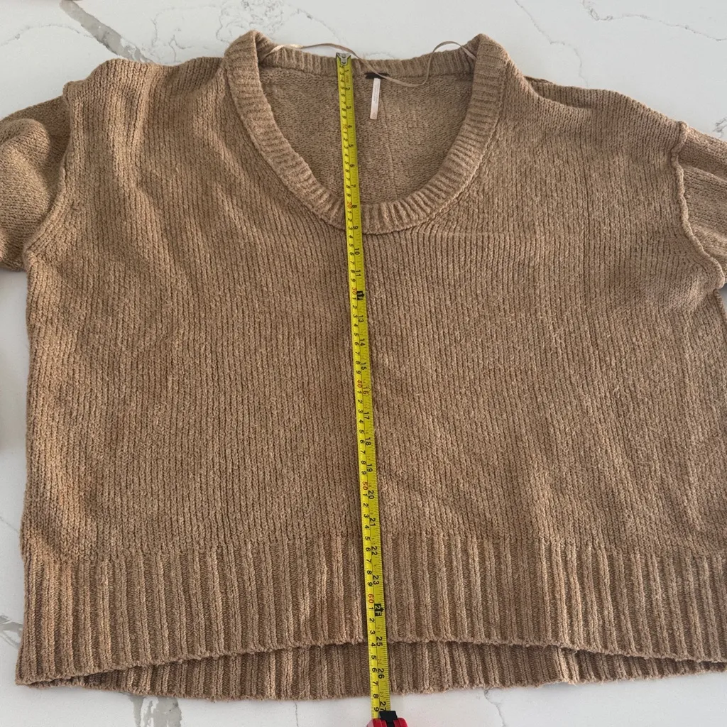 Free People Brookside oversized sweater in desert camel brown - size small - Image 13