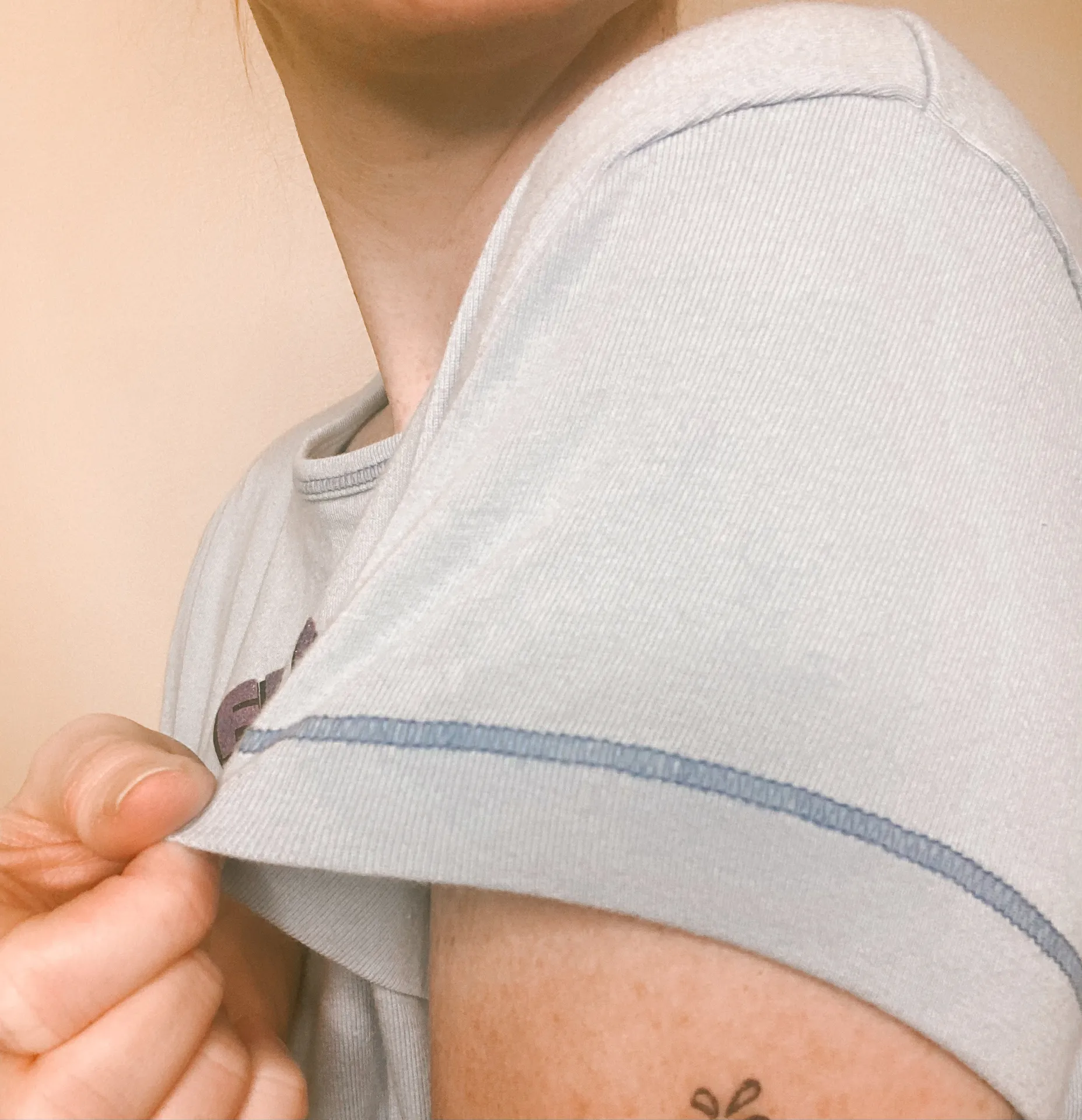 Vintage 2000’s Monkey T - Image 4