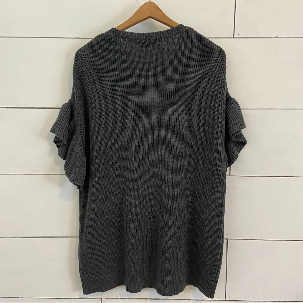 Do+Be Heavy Knit Sweater with Short Ruffle Sleeves. Size Small. - Image 5