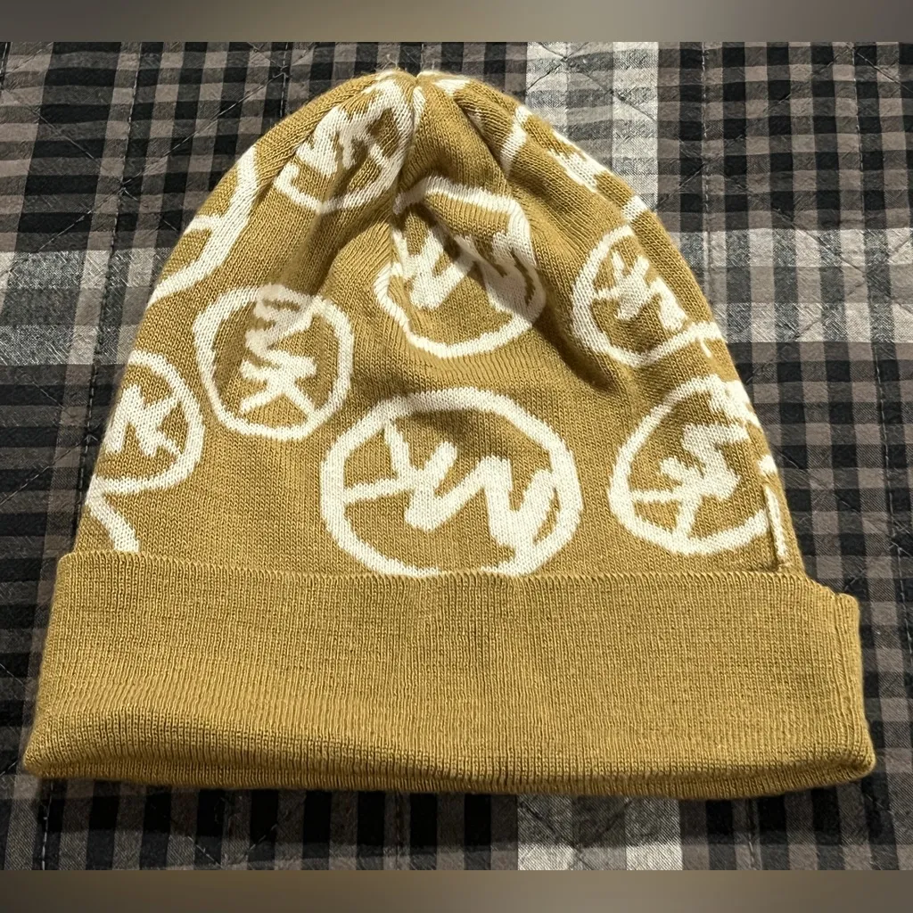 Michael Kors Big Circle Logo Knitted Beanie Hat Tan Gold Like Color - Image 2