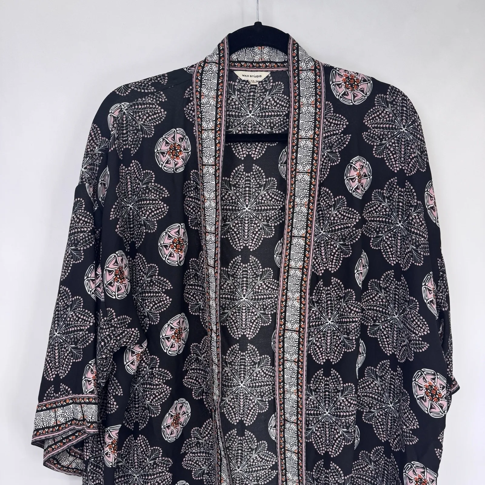 Max Studio Kimono Cardigan Womens Medium Black Pink Boho Polyester Whimsigoth - Image 2