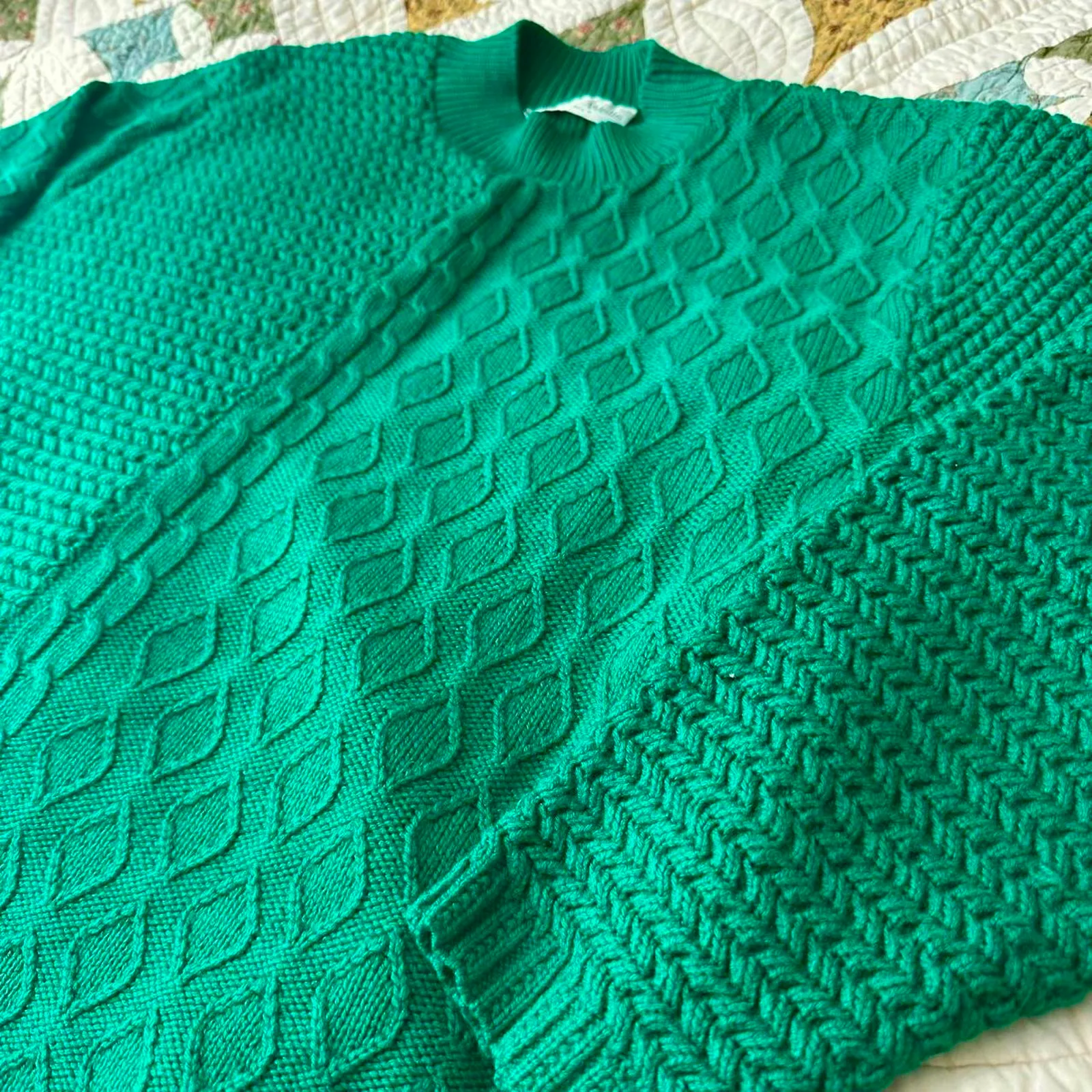 Emerald green vintage Baxter & Wells textured chunky knit sweater - Image 2