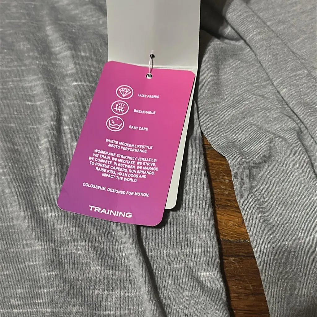 Colosseum Heather Gray Hooded Training Tee, XL, NWT - Image 3