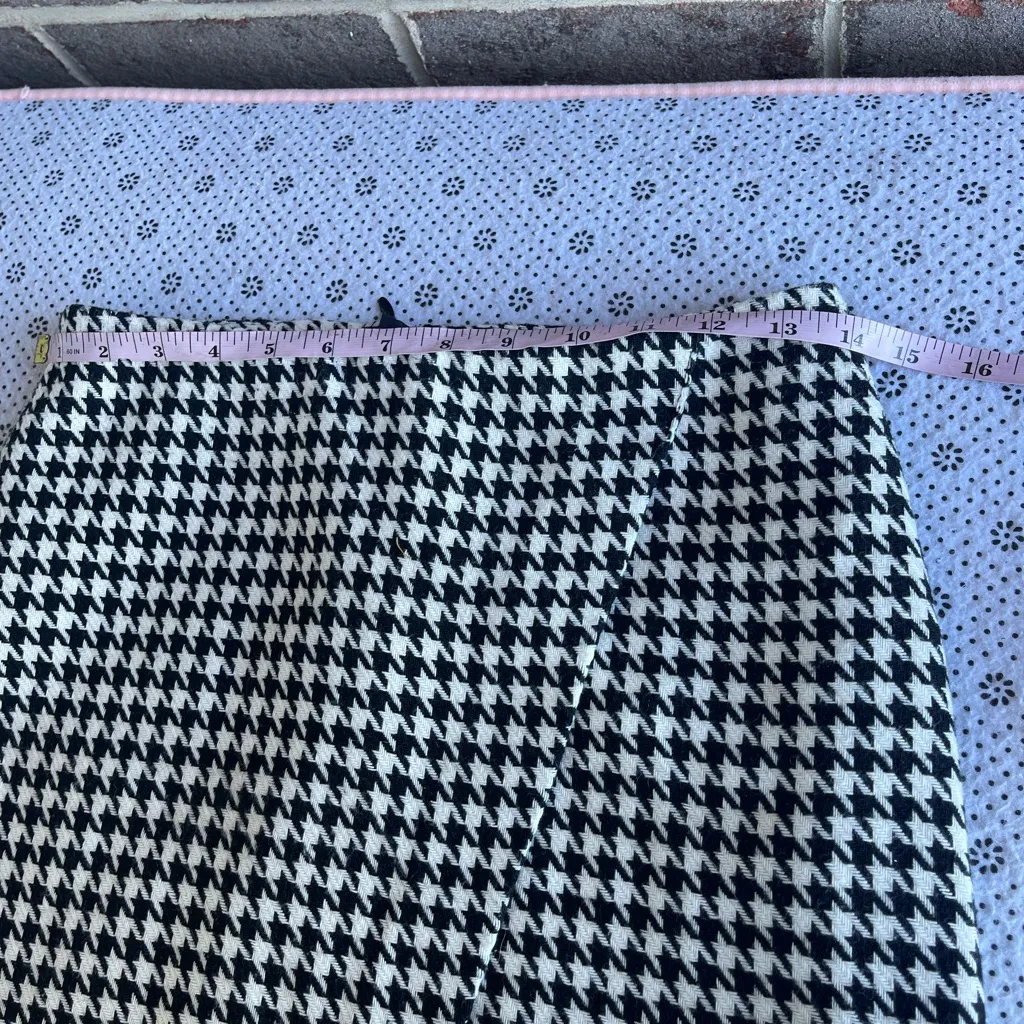 H & M houndstooth mini skirt - Image 4