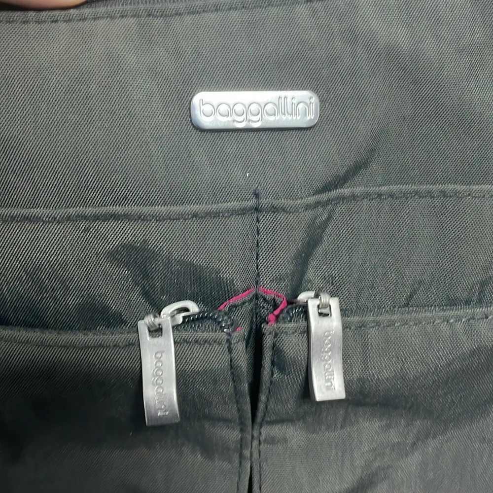 Baggallini Charcoal Crossover Crossbody Bag - Image 5