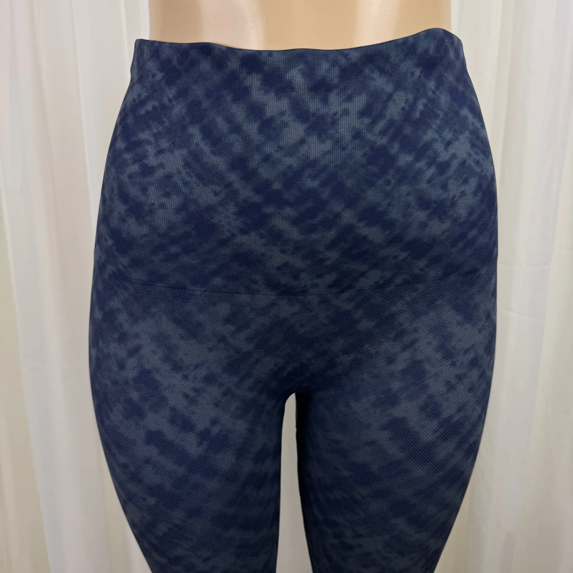 Women's Spanx Cropped Ankle Look At Me Now Leggings Indigo Watercolor Size XL - Image 8