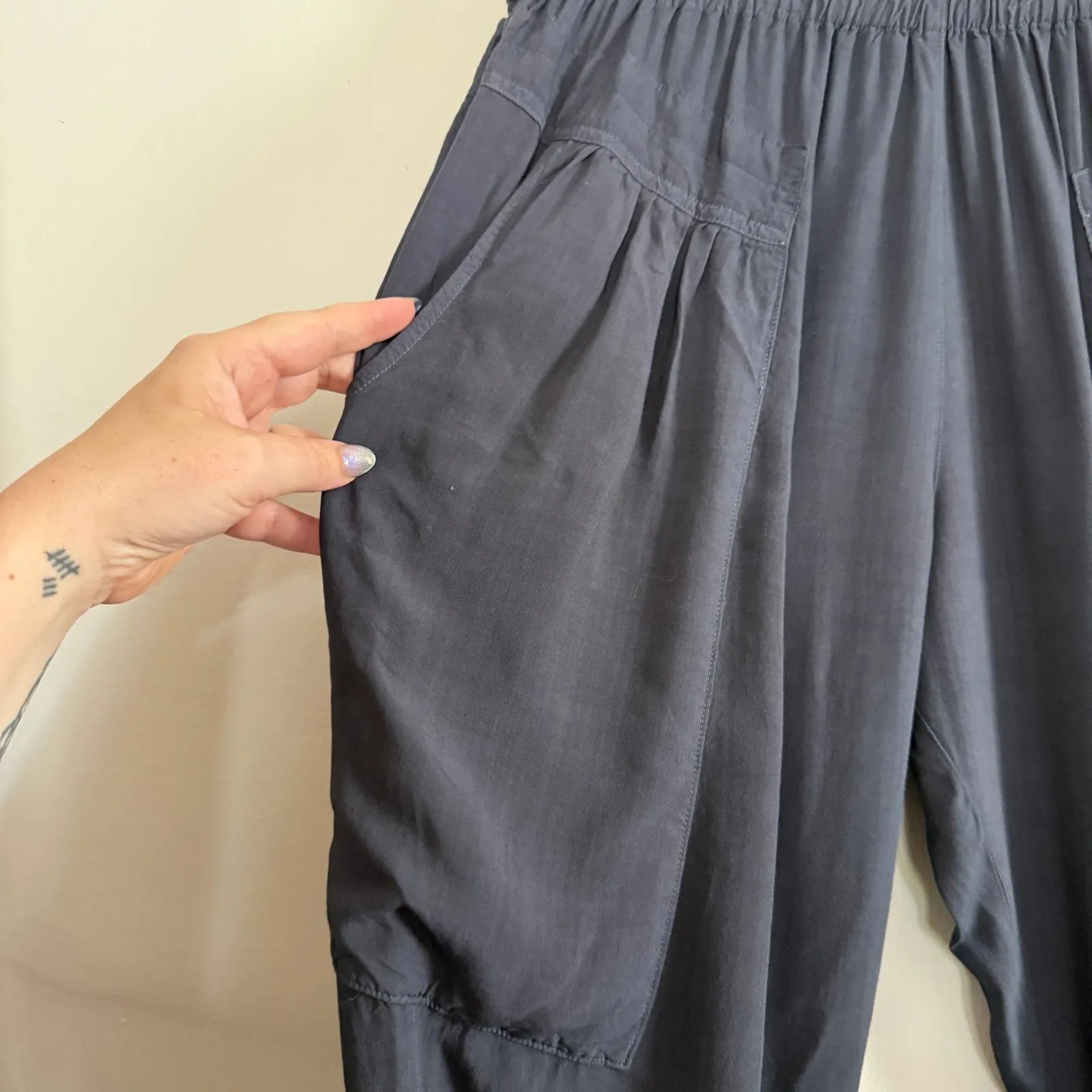 THE ODELLS | Navy Blue Slouch Lagenlook Jogger Pants | Size Small - Image 3