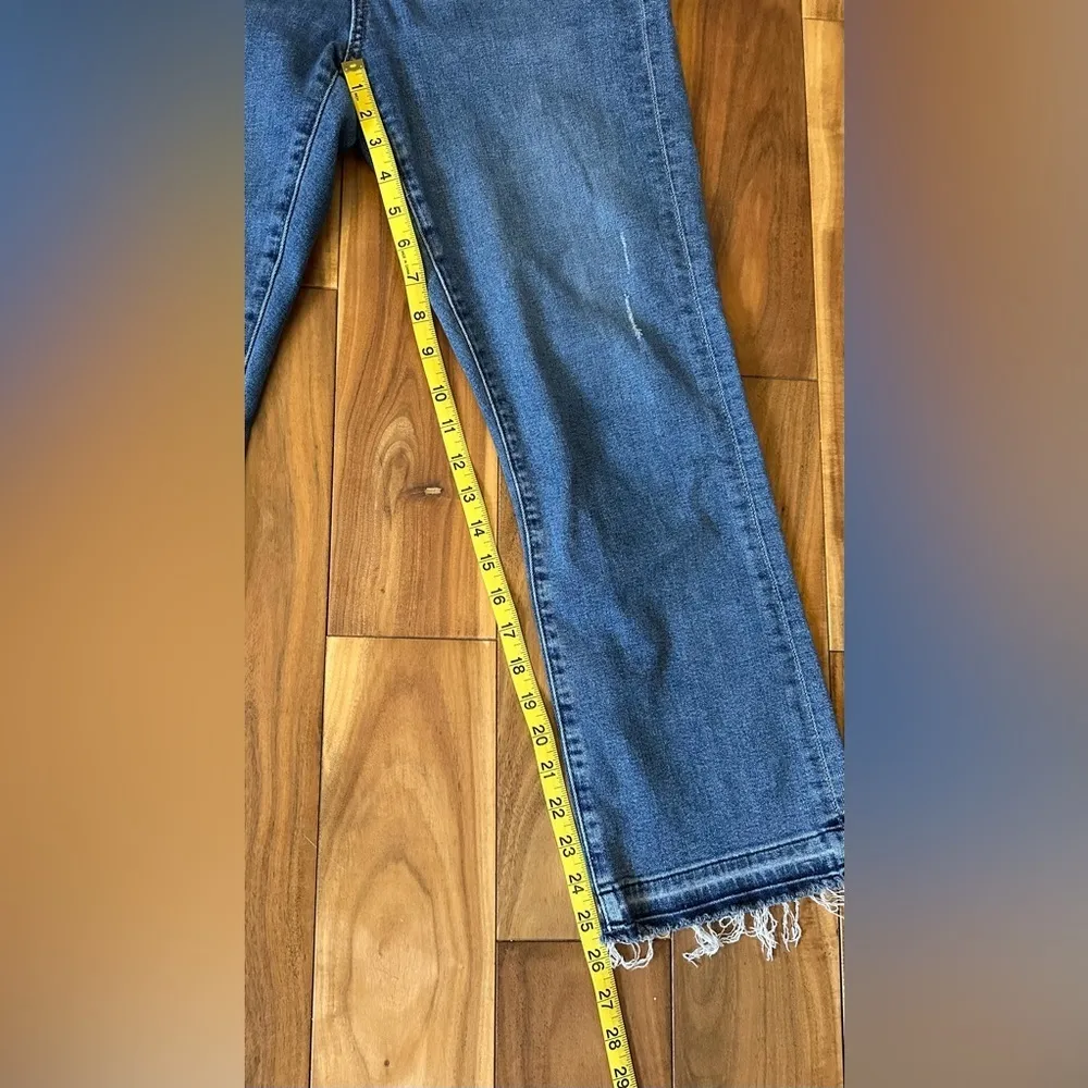 Loft flare crop jeans, size 12/31 - Image 3