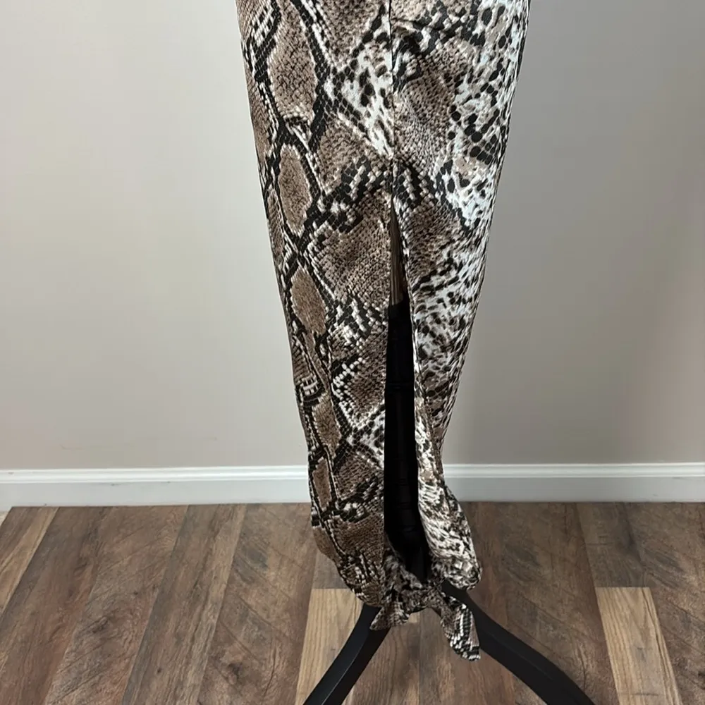 Lulus Jasper Beige Snake Print Surplice Jumpsuit Size M - Image 10