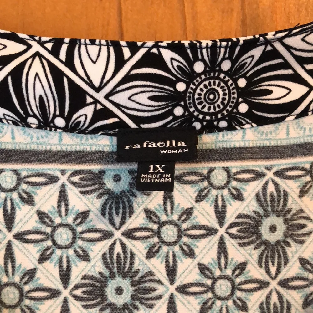 Rafaella Black Teal Floral Tribal Short Sleeve Blouse 1X - Image 2