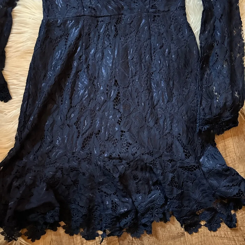 SAINTS + SECRETS Divina Dress Navy - Image 5