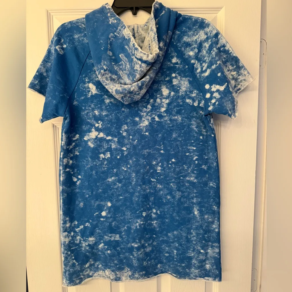 Cotton Citizen Women’s Blue & White Paint Splatter Short Sleeve Hoodie Size XS - Image 2