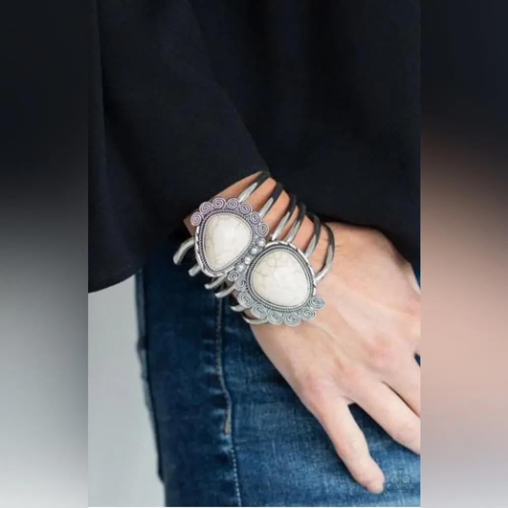 HAWAIIAN PAPARAZZI LADY Bracelet - Image 3