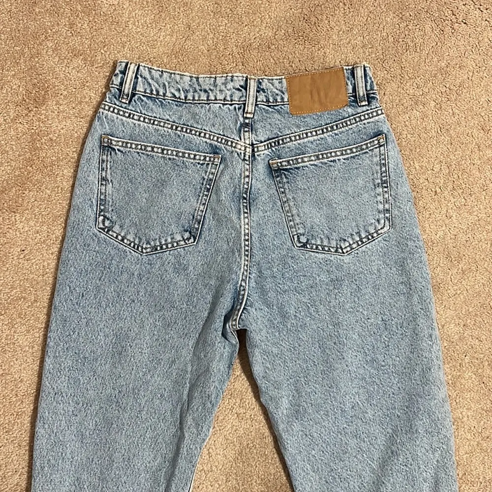 Zara jeans never worn!!!! - Image 2