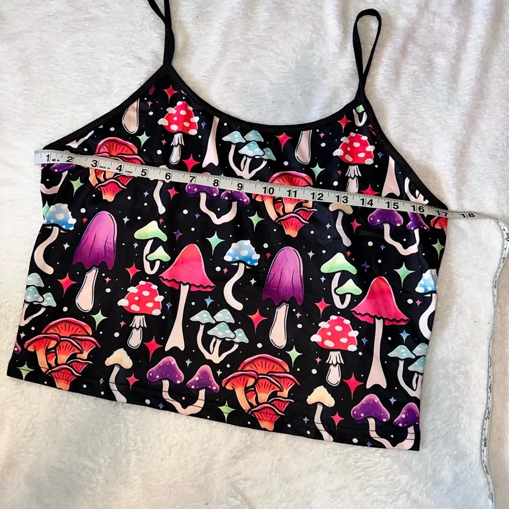Magic Mushrooms crop top 🍄✨ Size XL - Image 5