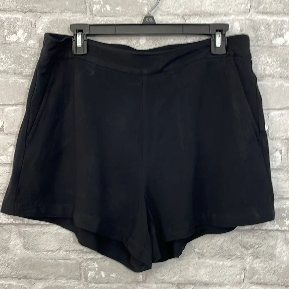 Old Navy Pull On Soft Shorts - Image 3