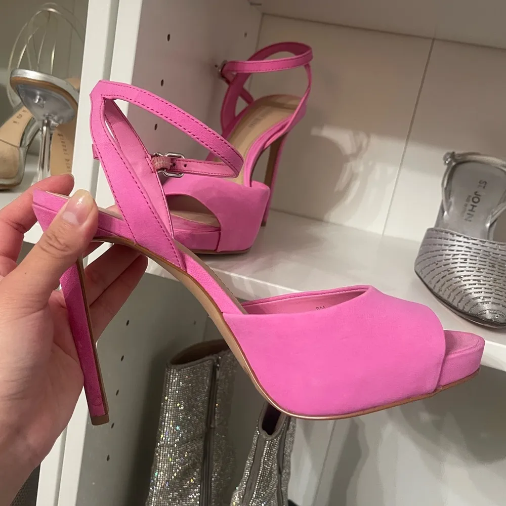 Gianni Bini pink heels - Image 4