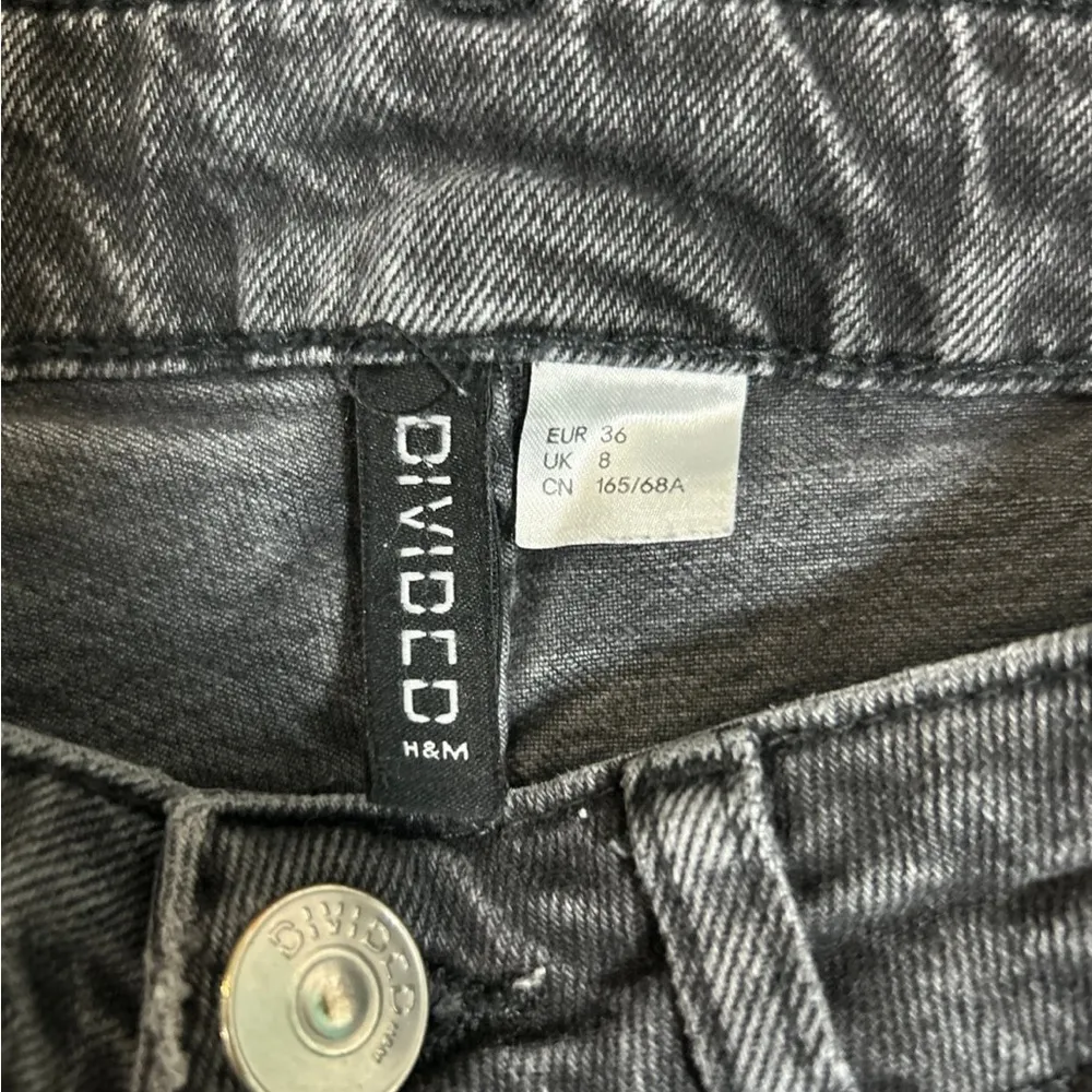 H&M divided black high rise straight leg jeans - Image 5