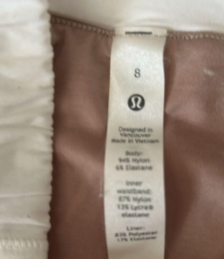 NWOT Lululemon Athletic Shorts - Image 3