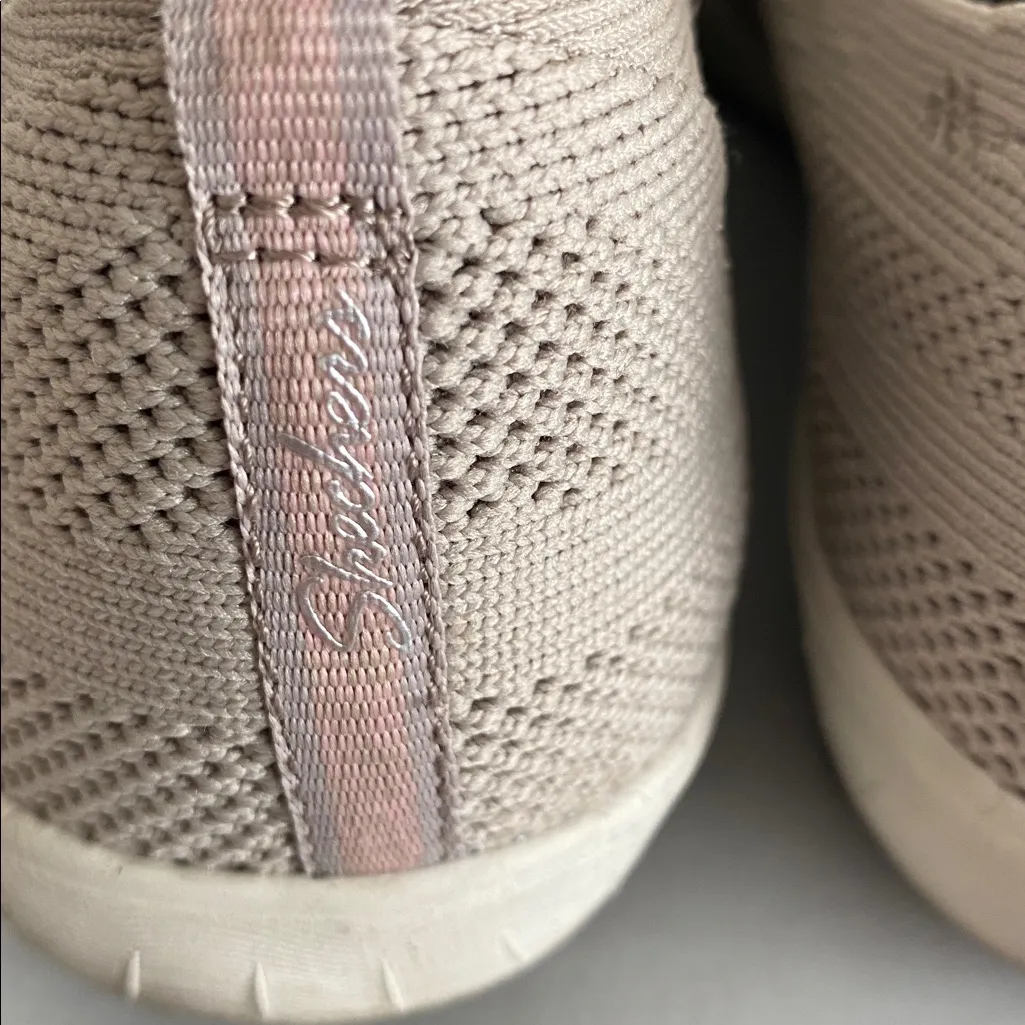 Women’s Skechers Newbury St Every Angle taupe tan beige 100033 8.5 EUC shoes - Image 3