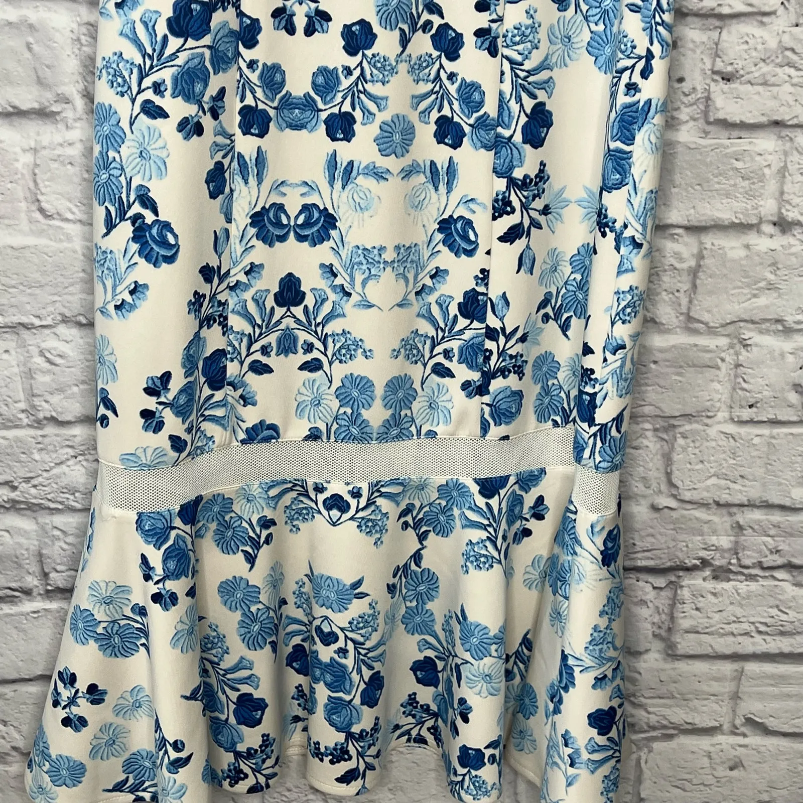 Donna Morgan White Blue Floral Sleeveless Scuba Tea Dress Size 4 New - Image 4