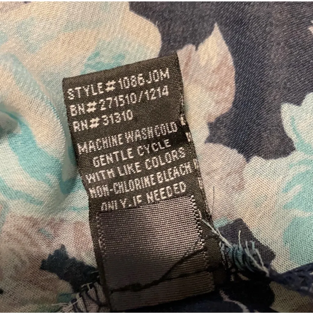 A Byer  blouse - Image 6