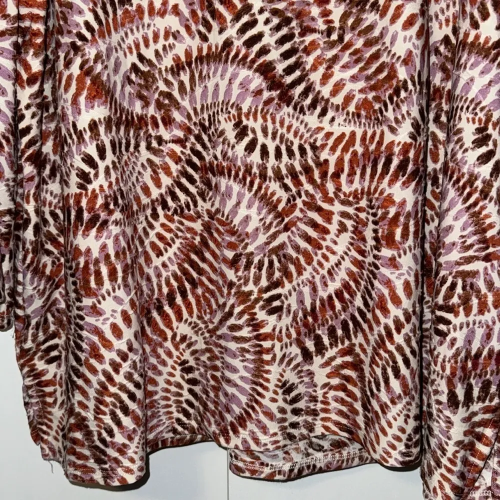 Emily Daniels 3/4 Sleeve Tie - Image 8