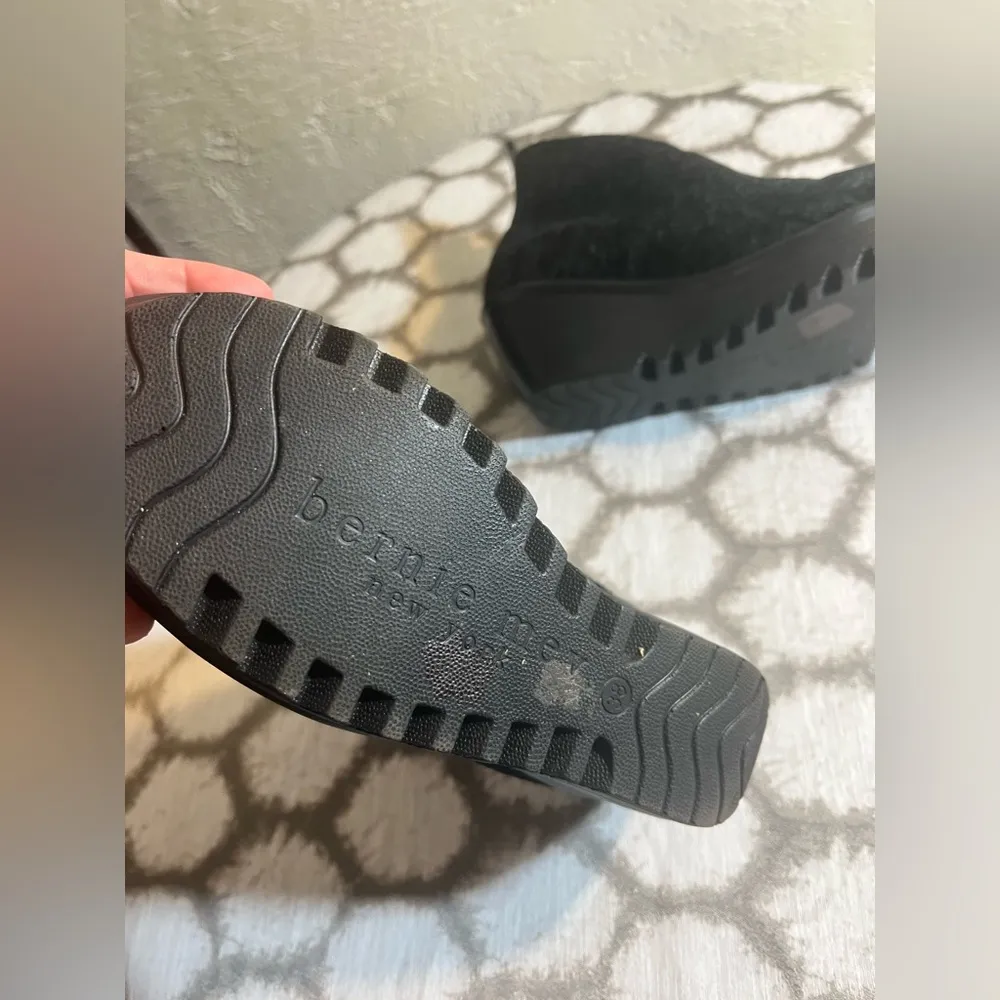 Bernie Mev Black Women's Ankle Boots, chenille warm and great for cooler weather Size 7 - Image 8