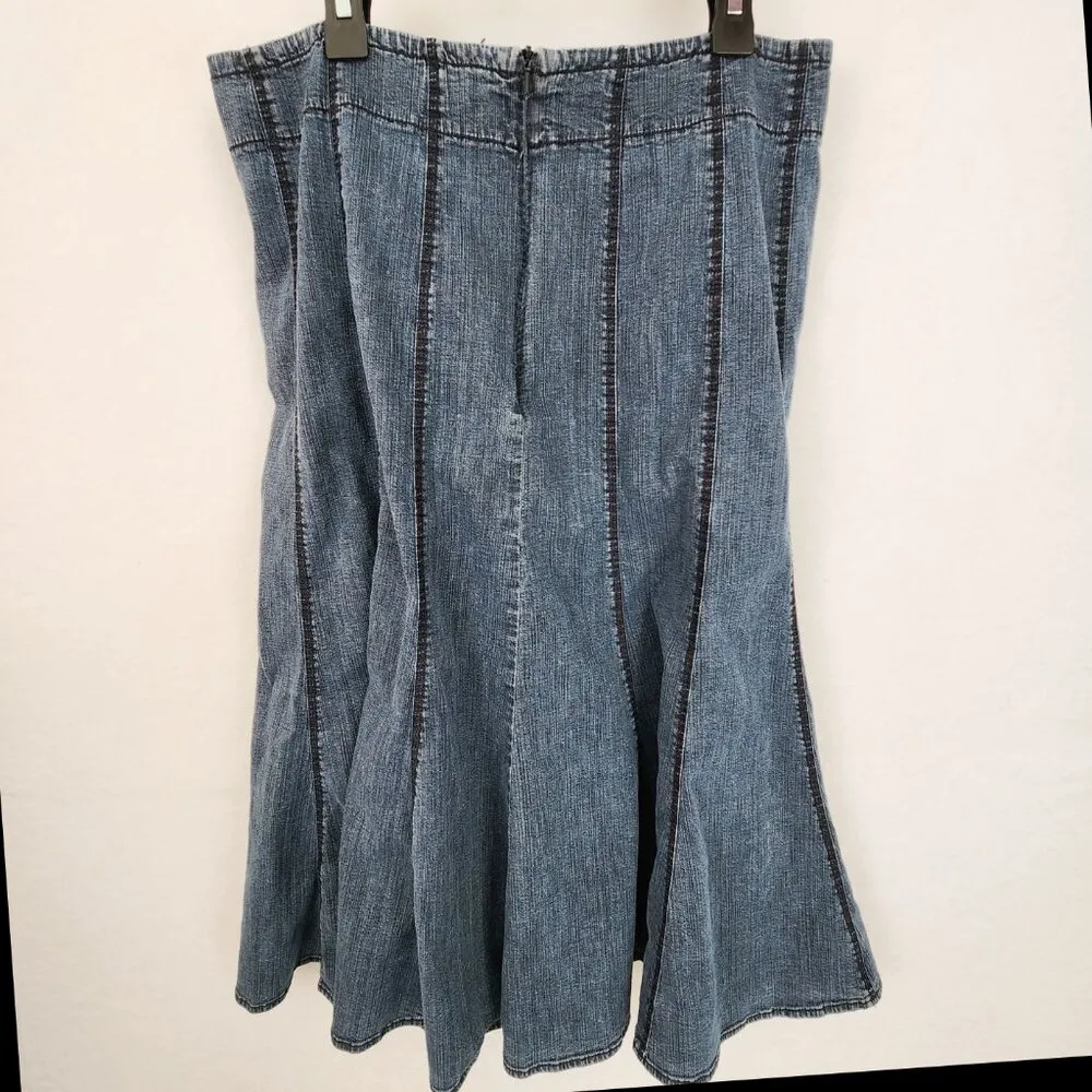 Nic + Zoe Women's Denim Skirt Size 10 Blue - Image 4