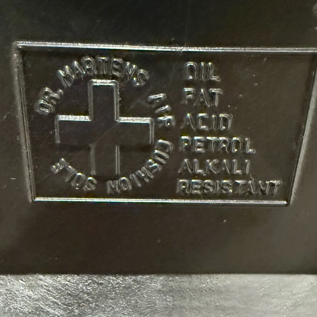 Dr. Martens Docs Quad 2976 Black Vegan Leather Felix Platform Chelsea Boots 6 - Image 13