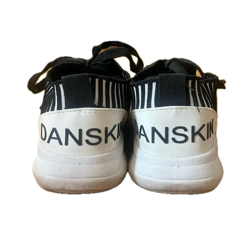 Danskin Success Black Sneakers Size 8 - Image 4