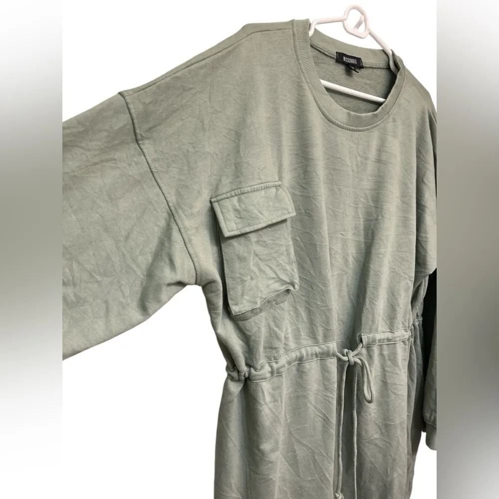 Missguided pocket detail tie waist sweater mini dress in sage Green Size 14 - Image 3