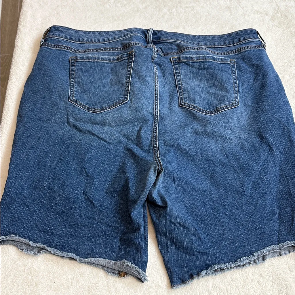 Torrid Distressed Jean Shorts - Image 4