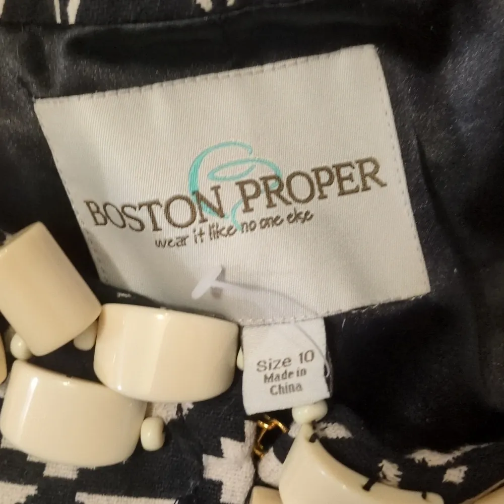 Boston proper  geometric beaded blazer jacket size 10 - Image 3