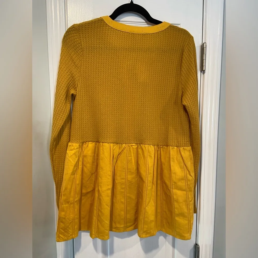 NWT Suzanne Betro Size S Mustard Waffle Knit Knotch Neck Empire Waist Tunic - Image 11