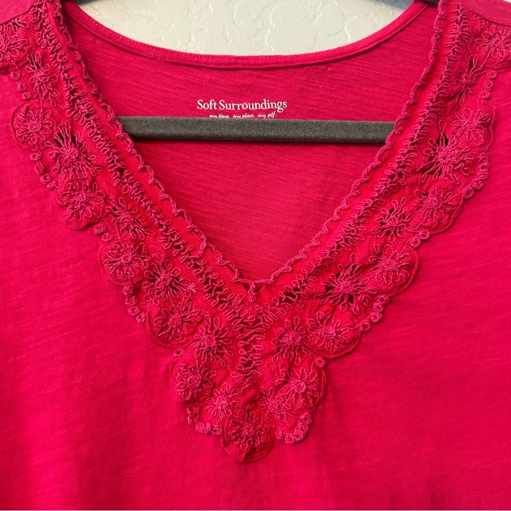 ⭐️Soft surroundings bright pink short sleeve vneck T-shirt with embroidery XL - Image 7
