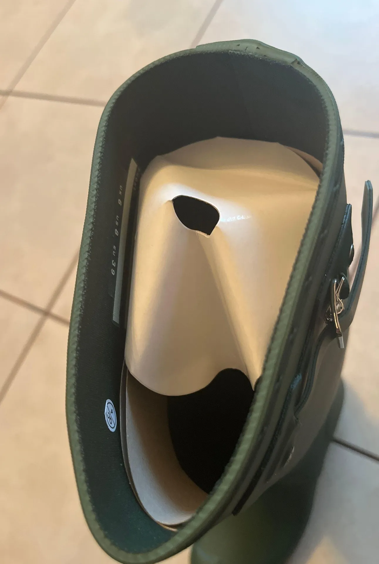 Rainboots Size 8 W - Image 5