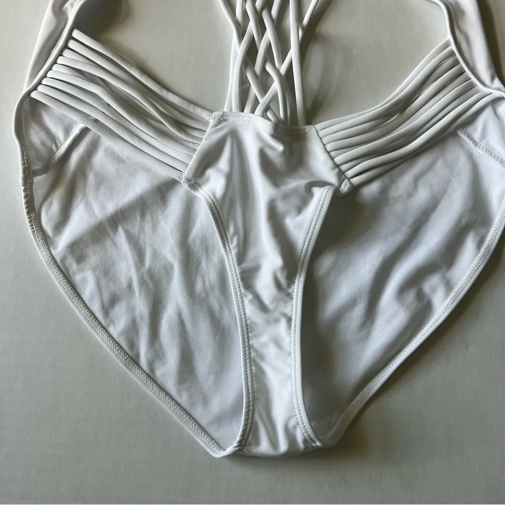 NWOT Fabletics Halah one piece white xl strappy Monokini - Image 6